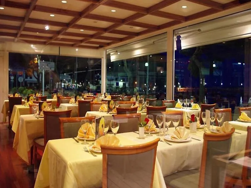 Hotel Llafranch  יפראנק