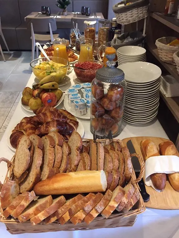 Hotel Llafranch יפראנק